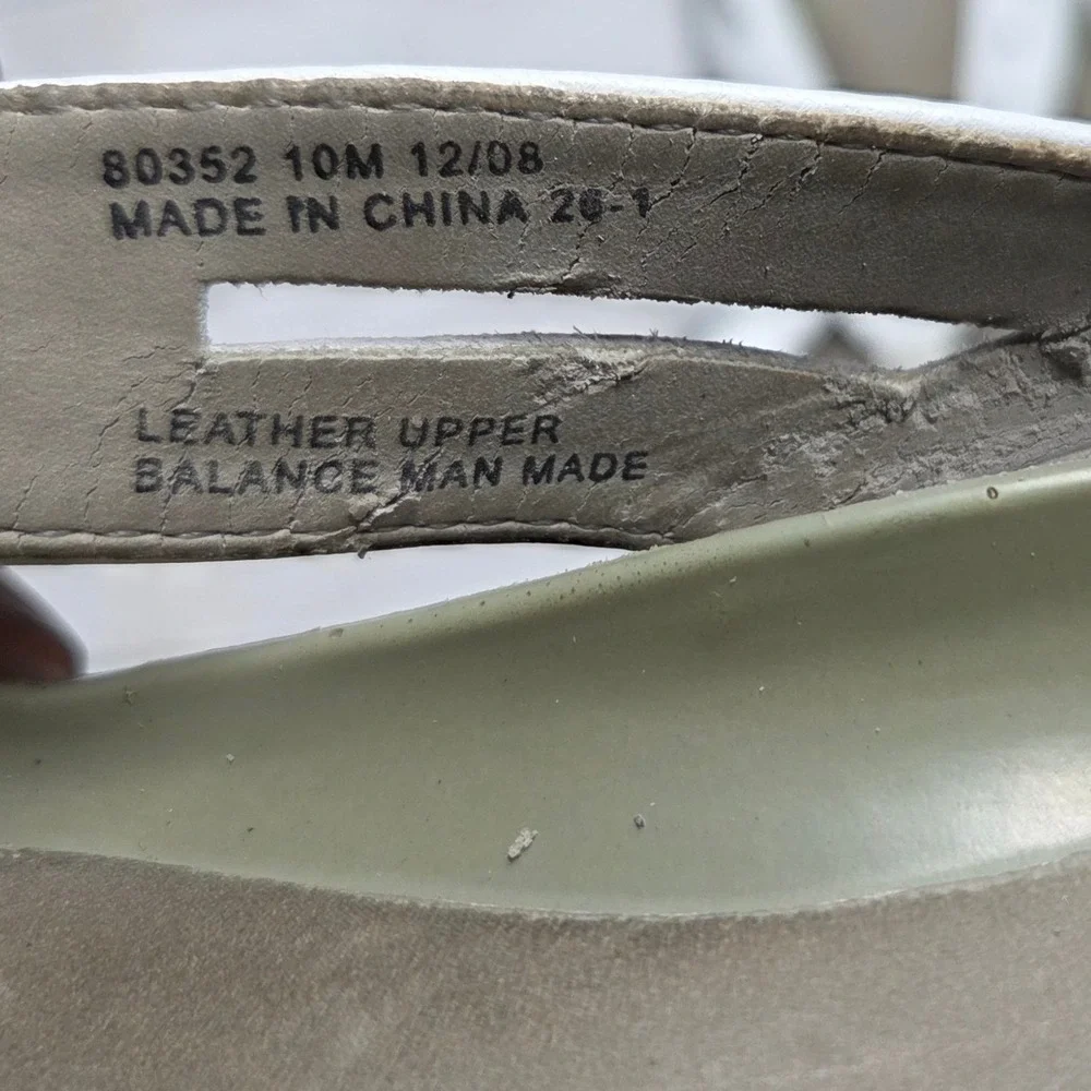 Clarks 80352 Thong Sandals Wedge Slide Women 10M White Leather Cutout