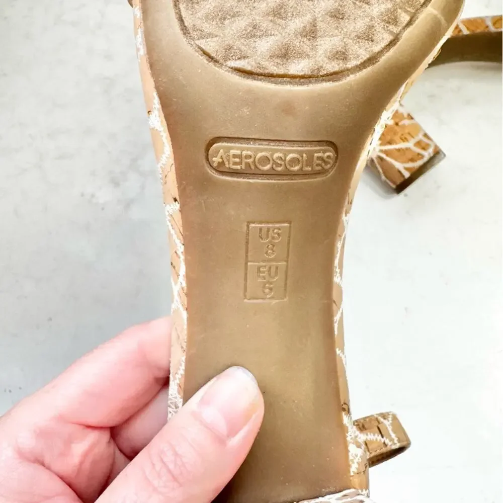 AEROSOLES white strap used