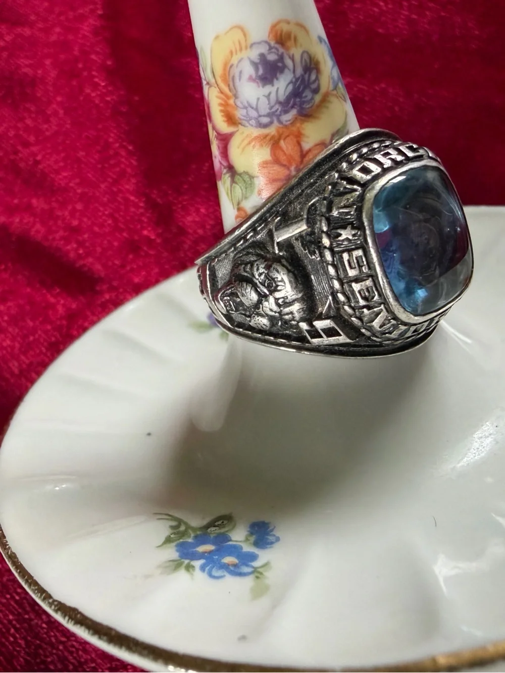 Vintage Jostens Sterling Silver Size 10.5