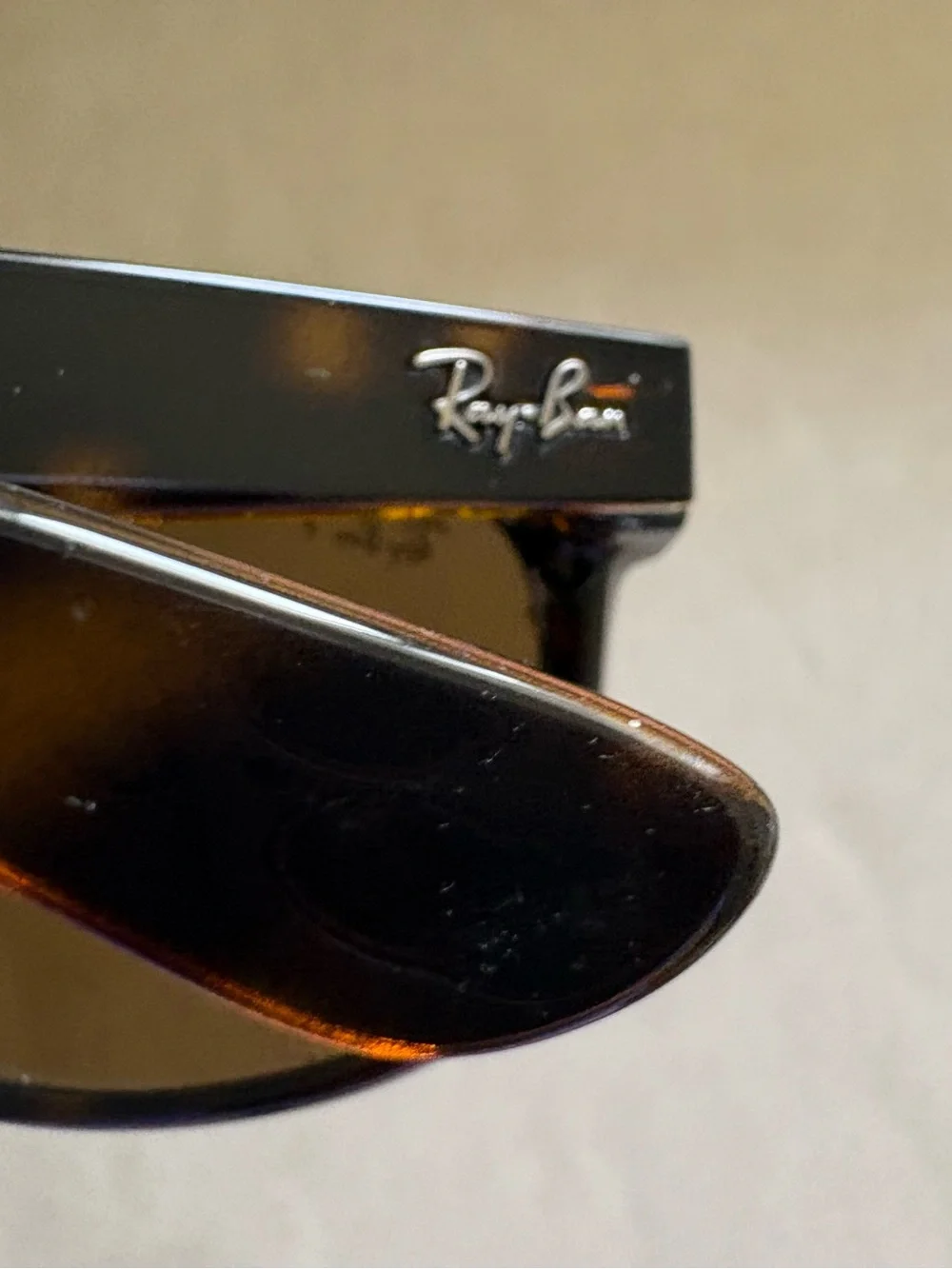Ray-Ban classic ray