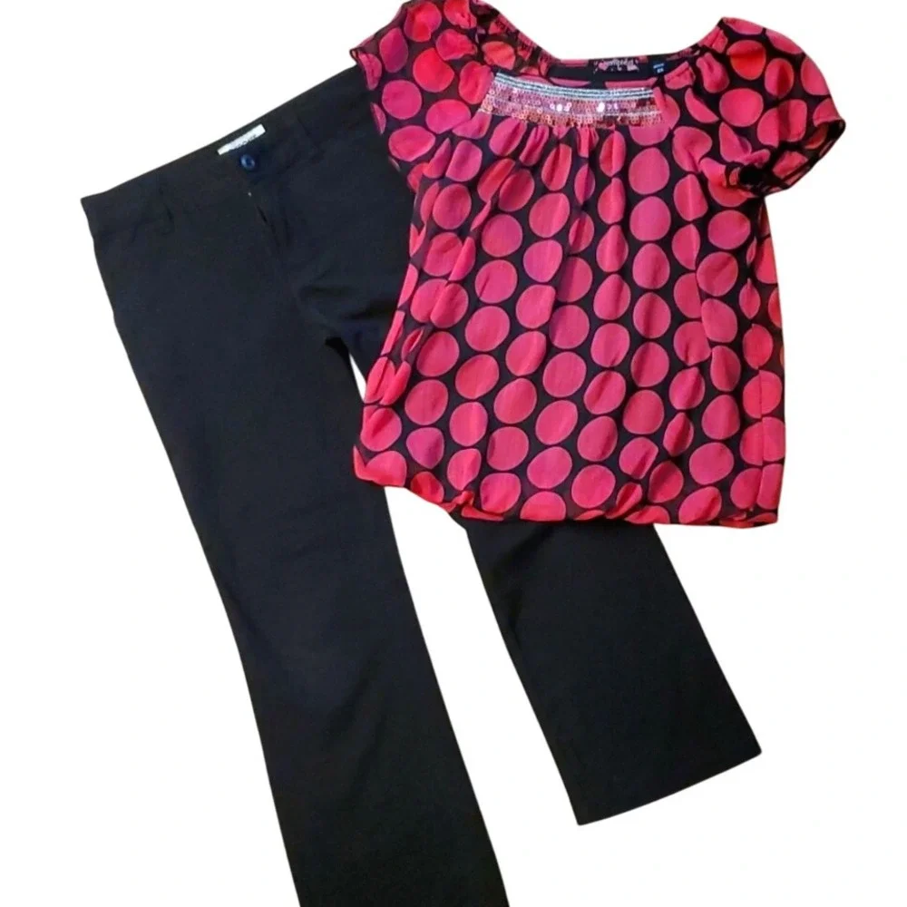 Tempted Pink‎ Polka Dot Sequin Flowy Top with Black Cherokee Pants Outfit