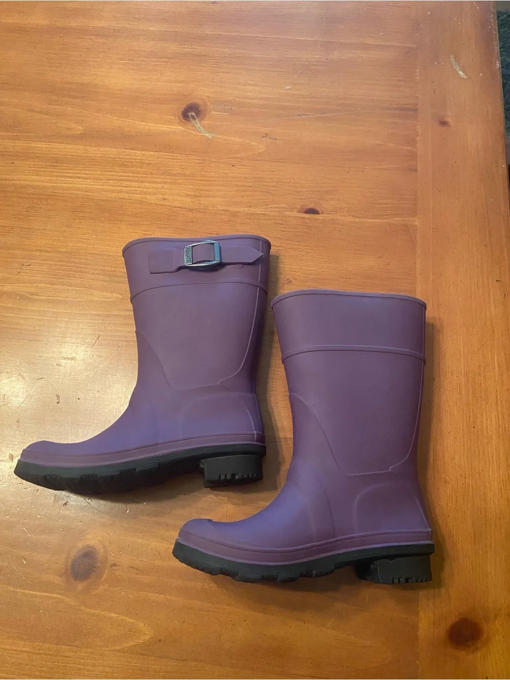 Kamik Raindrops Rain Boot size 11 eggplant