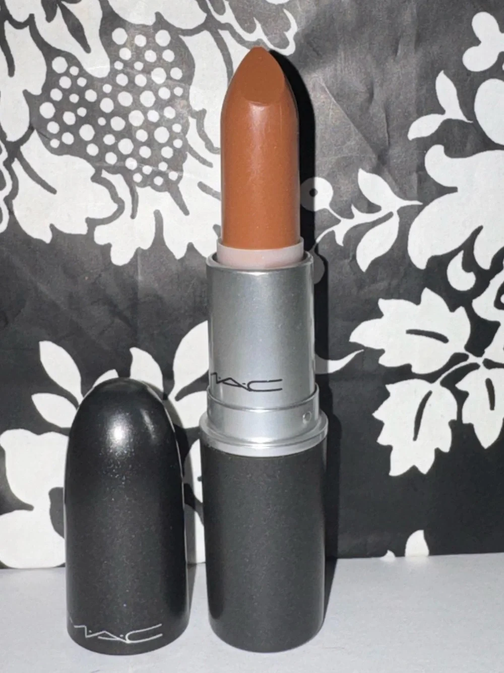 MAC Molassie Lipstick-Very Rare