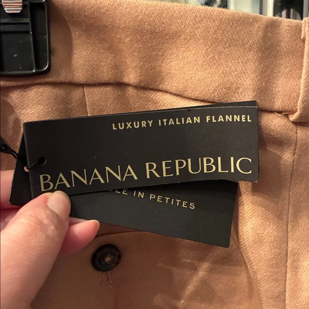 Banana Republic elegant tan