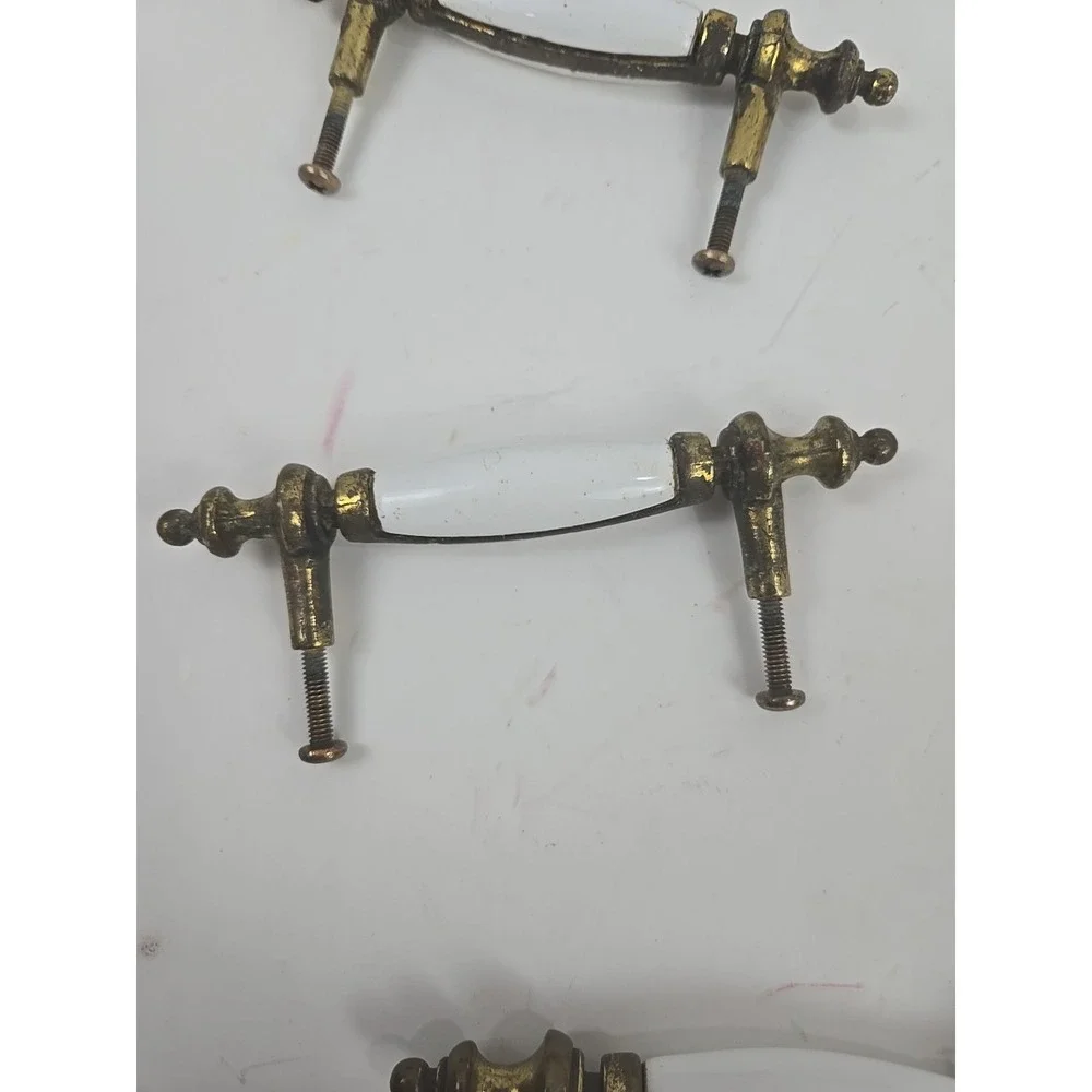 N/A antique white