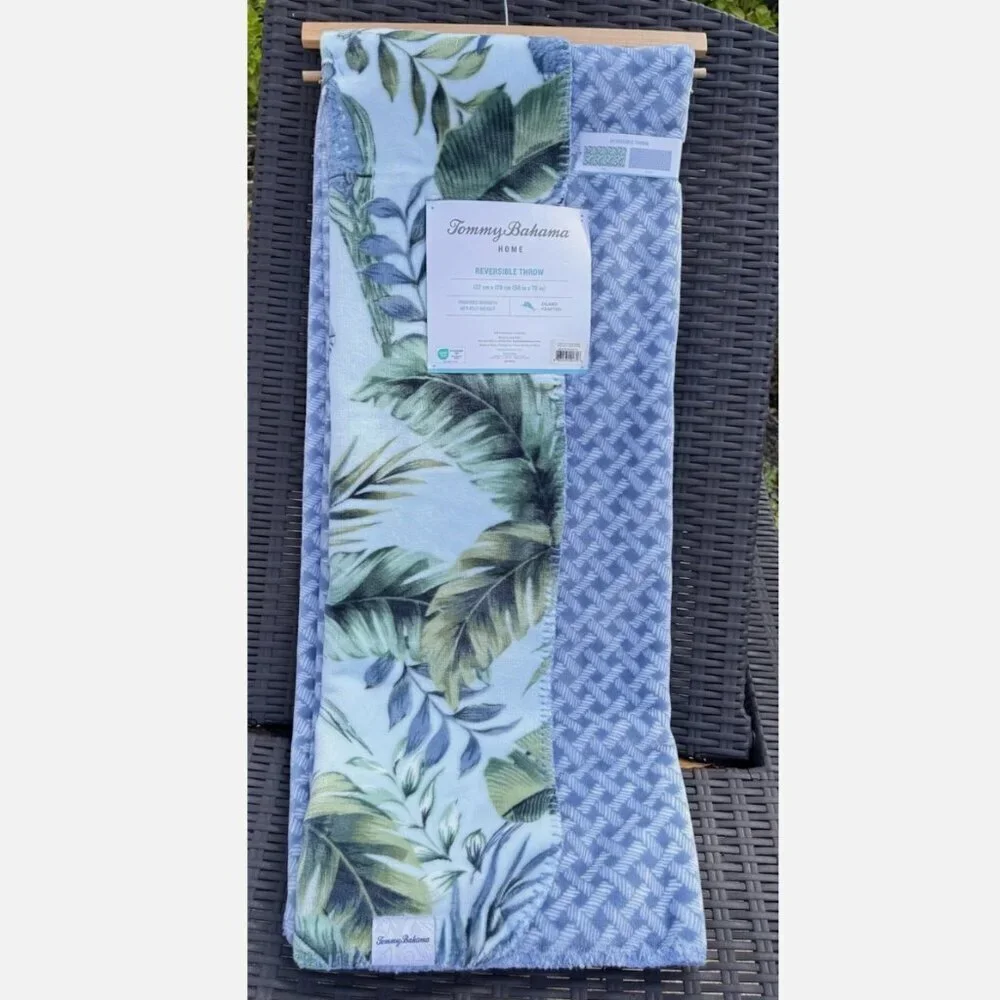 Tommy Bahama Parrot Party Coco Flannel Fleece Reversible Throw Blanket 50