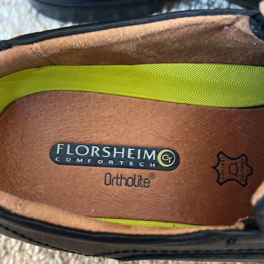 Florsheim ortholite mens SZ 8D black leather loafers.
