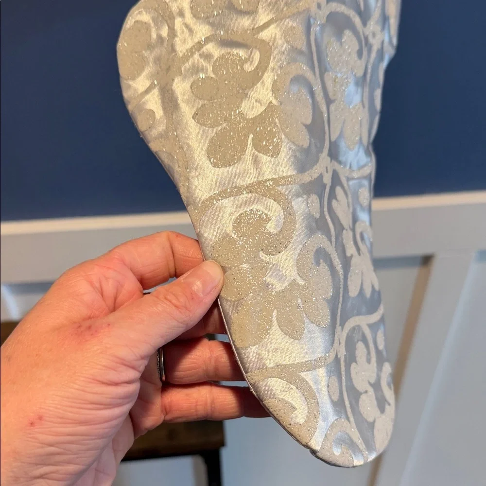 Elegant Cream Patterned Stocking glitter