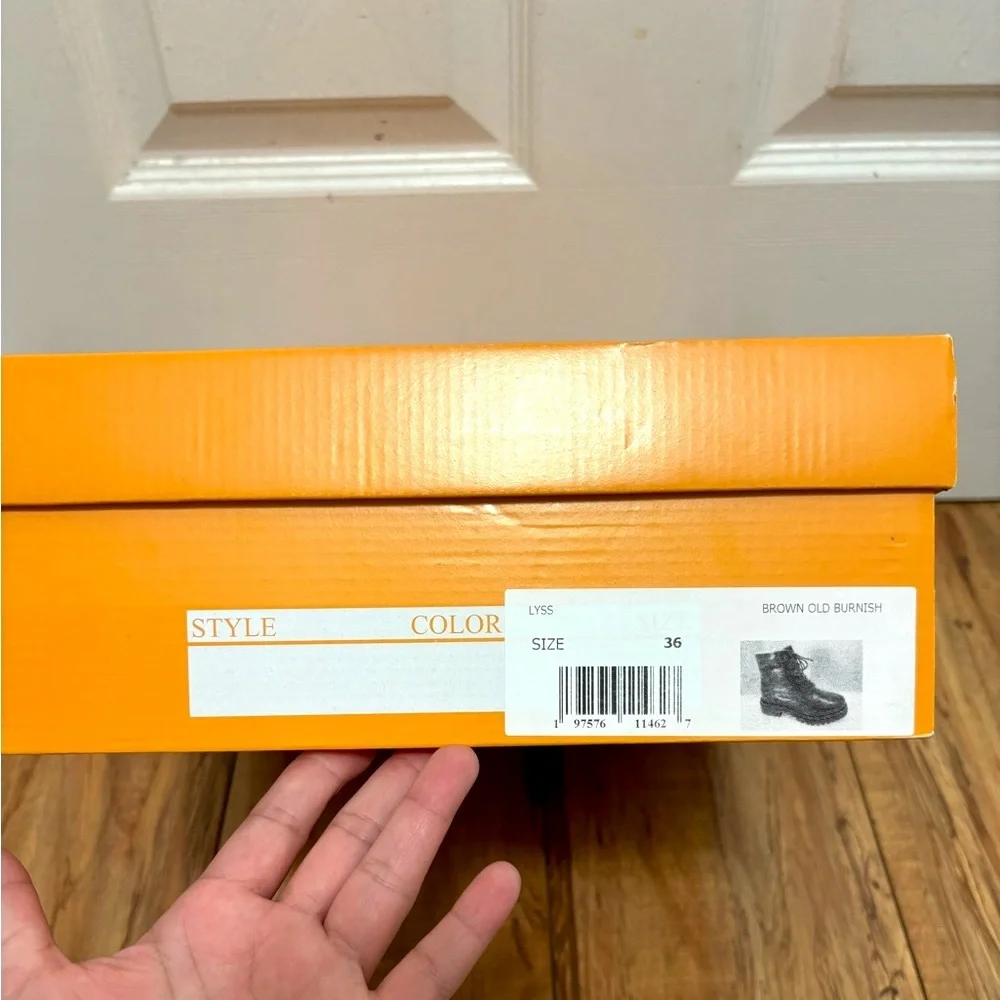 Miz Mooz brand new