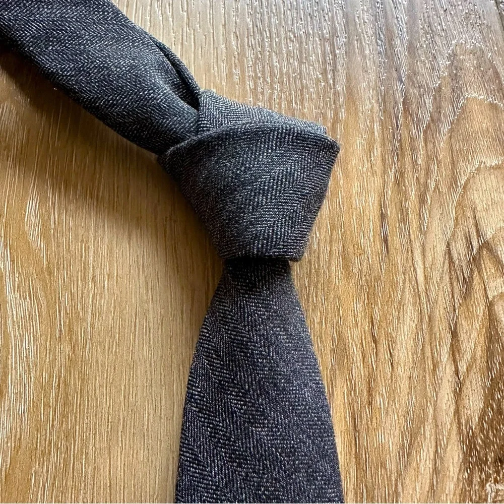 The Tie Bar stunning skinny