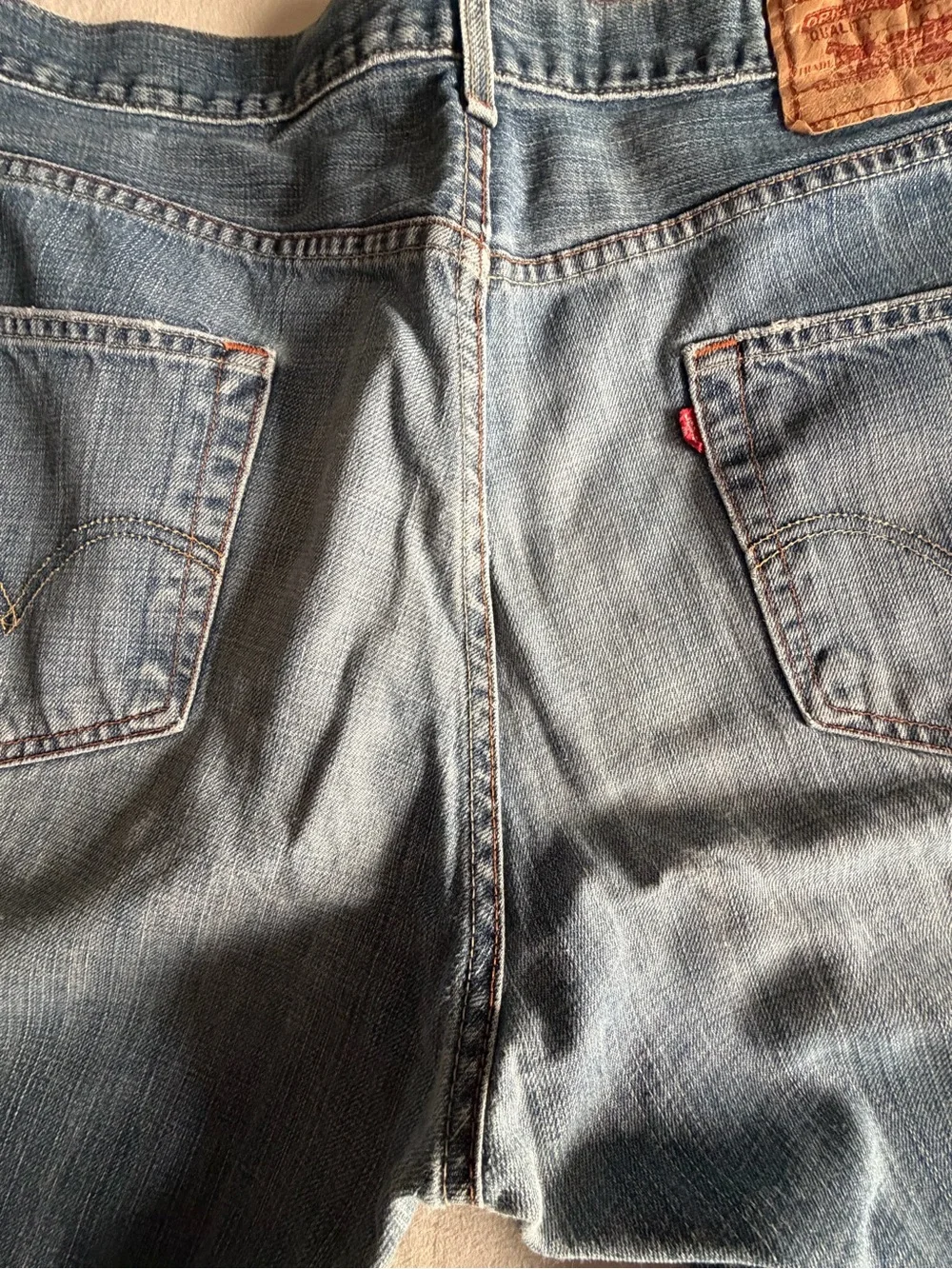 Y2K 2006 Levi’s 569 Loose Straight Jeans Men’s 36x32 Faded Medium Blue