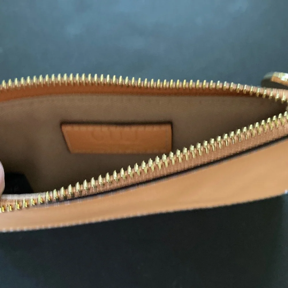 G.I.L.I. Leather Zip Top Card Case - Lucca/Terra Smooth/Gold Tone/NEVER USED!