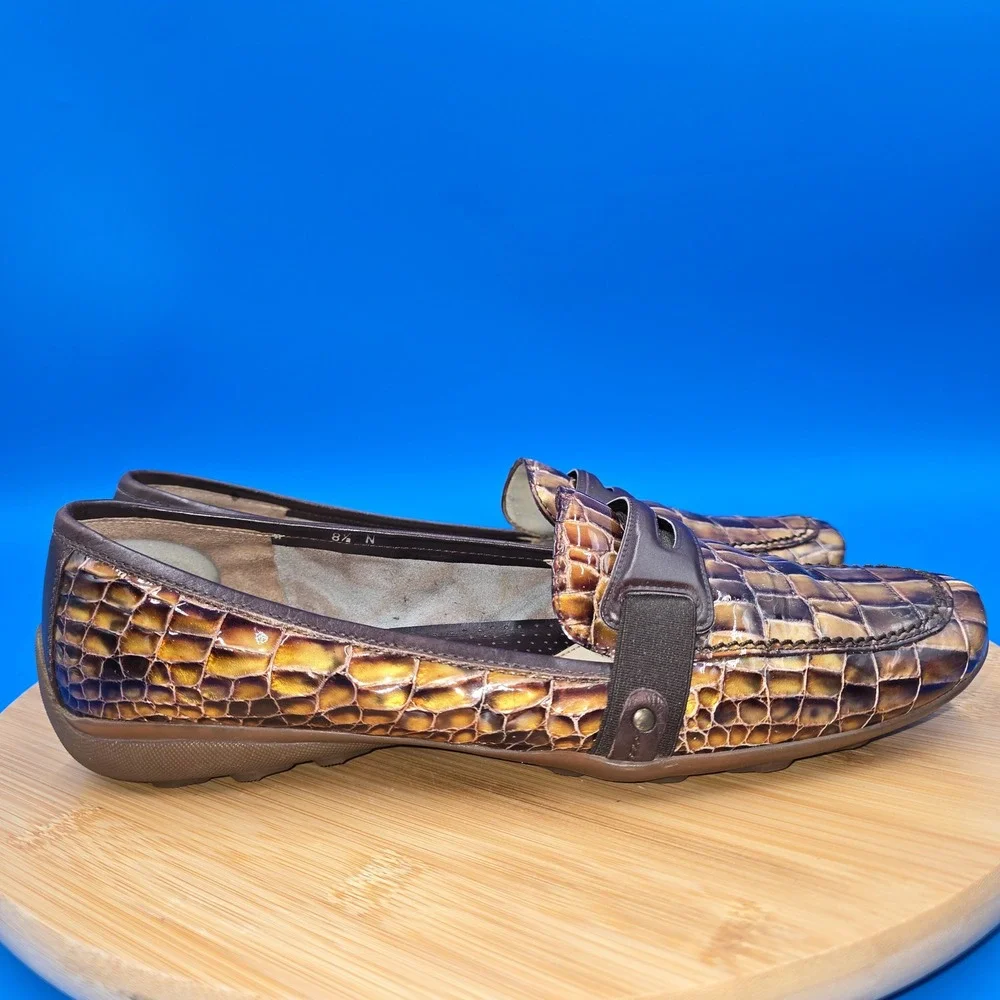 Sesto Meucci Womens 8.5 N Brown Croc Embossed Patent Leather Loafers Italy