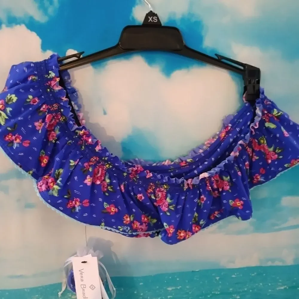 NWT: Vera Bradley bathing suit top.
