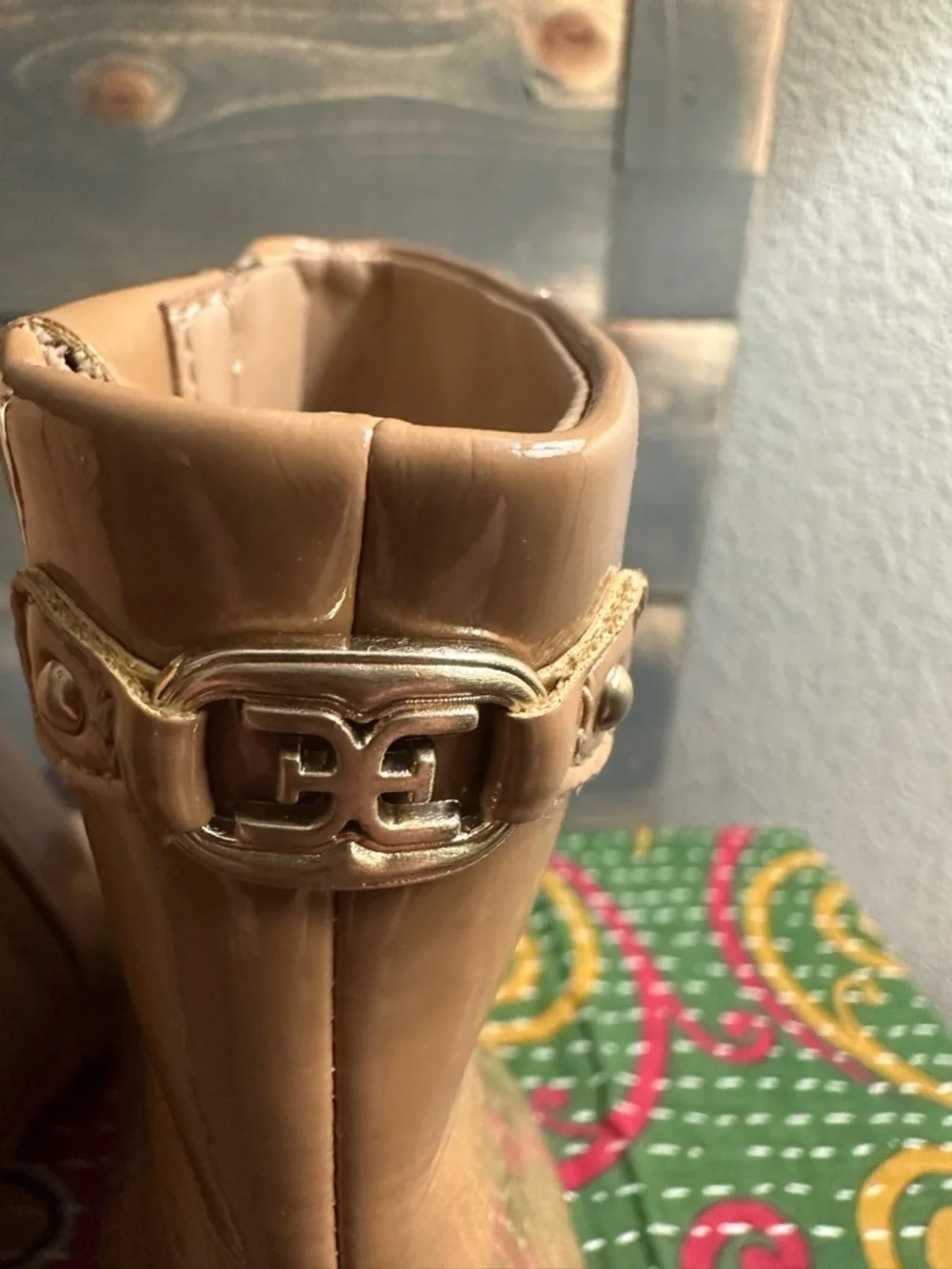 NWOT Sam Edelman Saige 2 Camel  Ankle Boots with Rich Chocolate Toe