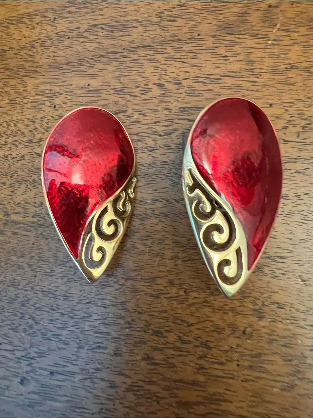 Vintage 90s Red and Gold Teardrop Enameled Clip On Earrings