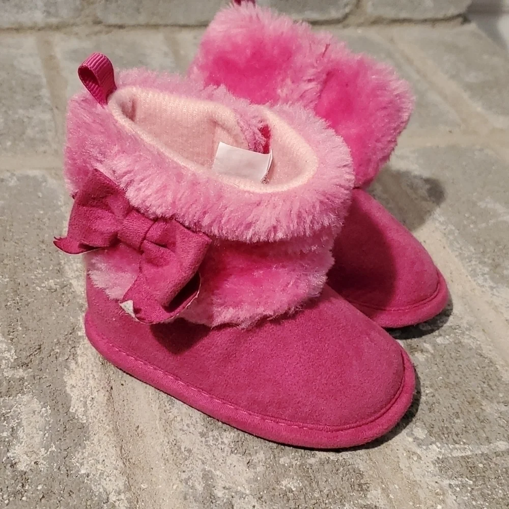 Little Me Boots Size 2 Pink Faux Fur Baby boots shoes