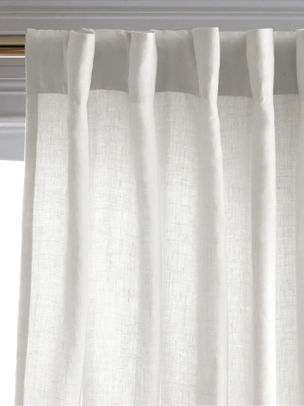 Quince curtain tears excellent