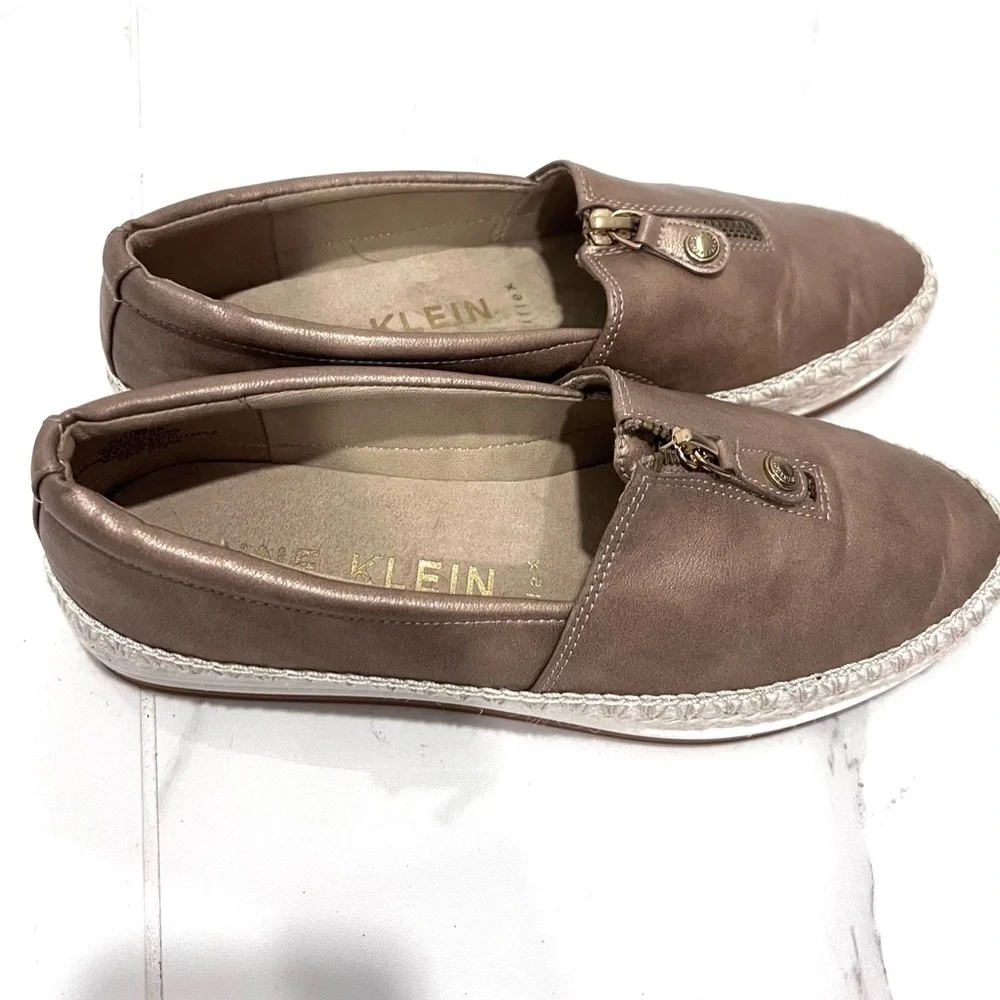 Anne Klein preowned metallic