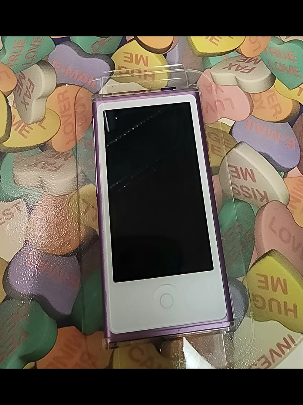 Apple iPod nano (Purple) - Portable MP3 Player