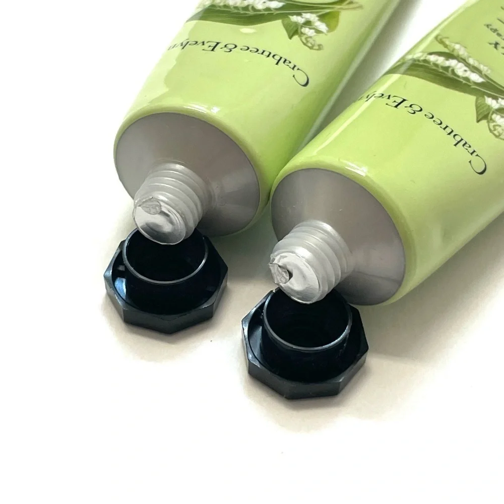Crabtree & Evelyn Lily Hand Therapy .9 oz Travel Purse Size Lotion