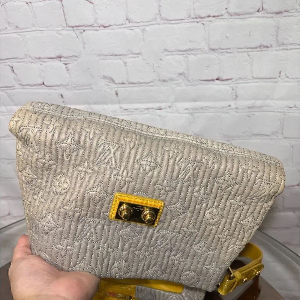 LOUIS VUITTON Alligator-Trimmed Motard Shoulder Bag Buttery Leather exotic Rare!