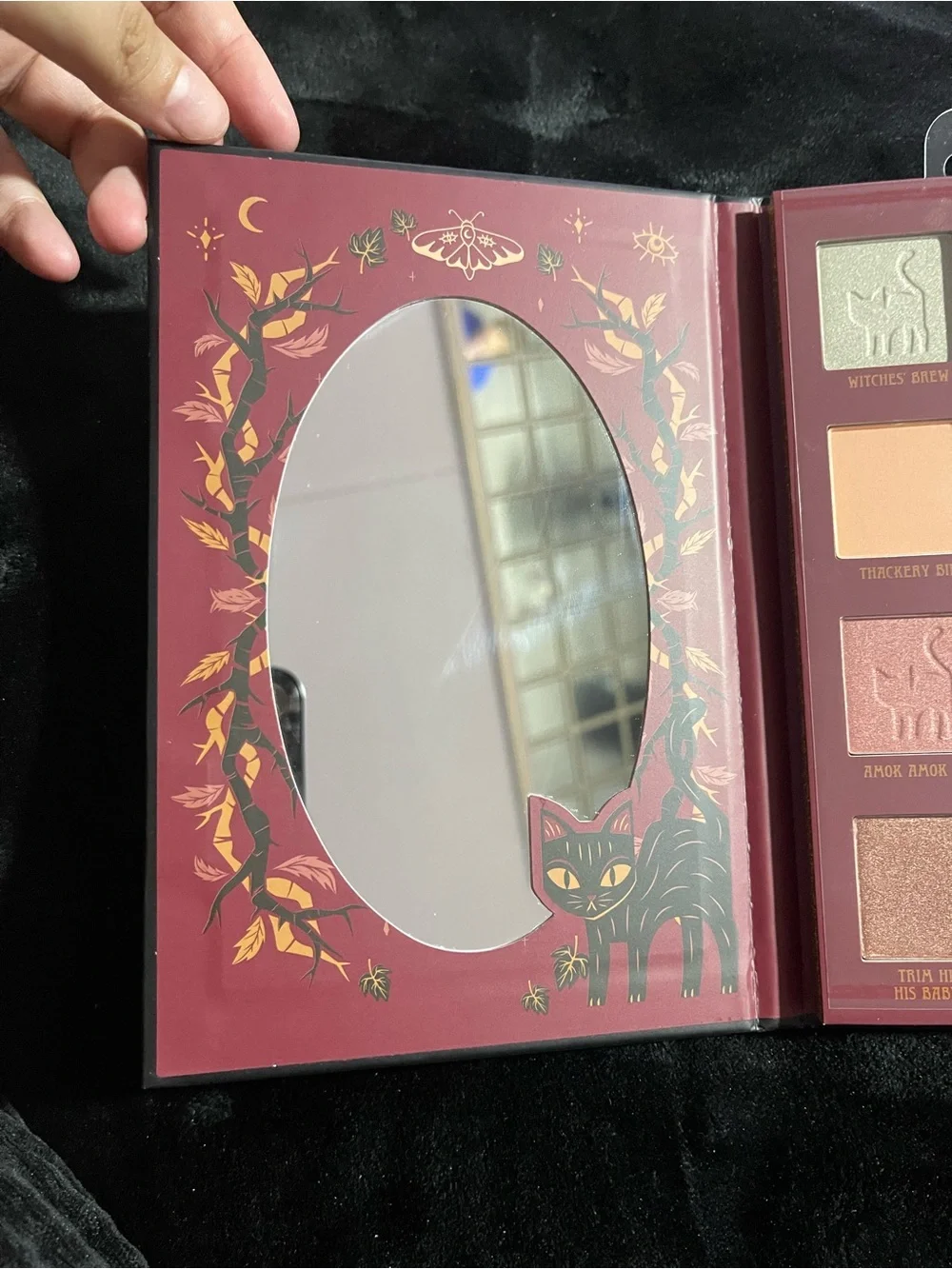 Disney palette contains