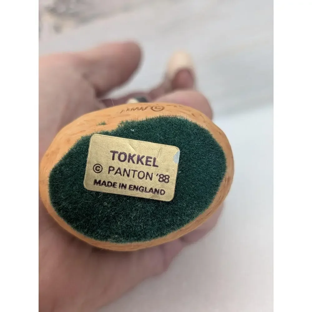 Unbranded brand maker