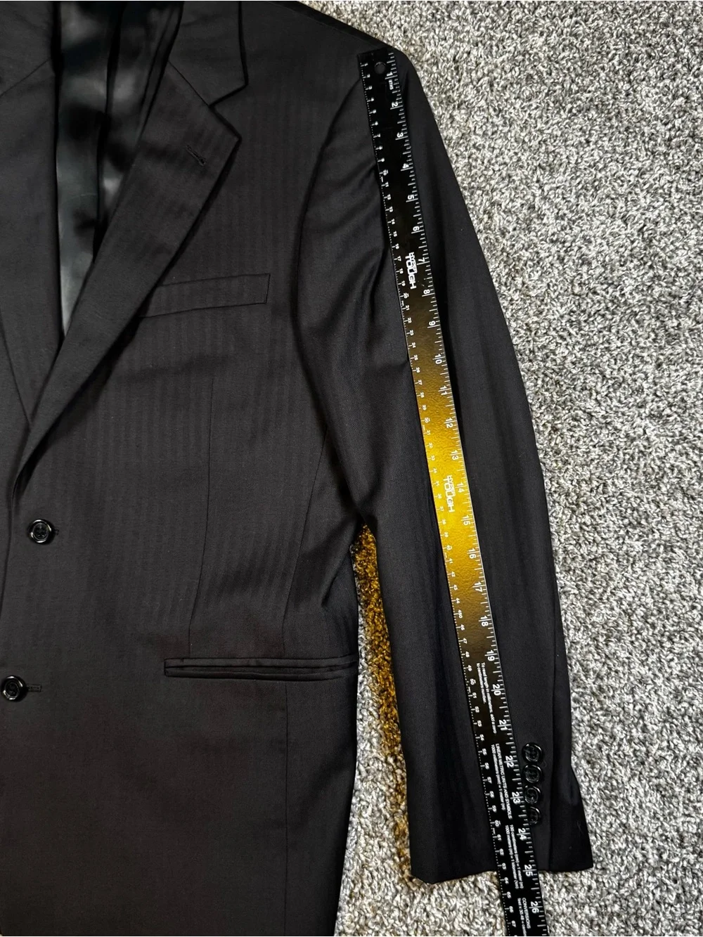 Jos A Bank Signature 2-Piece Suit 42R 36x32 Black Stripe Wool Pleated Cuffed