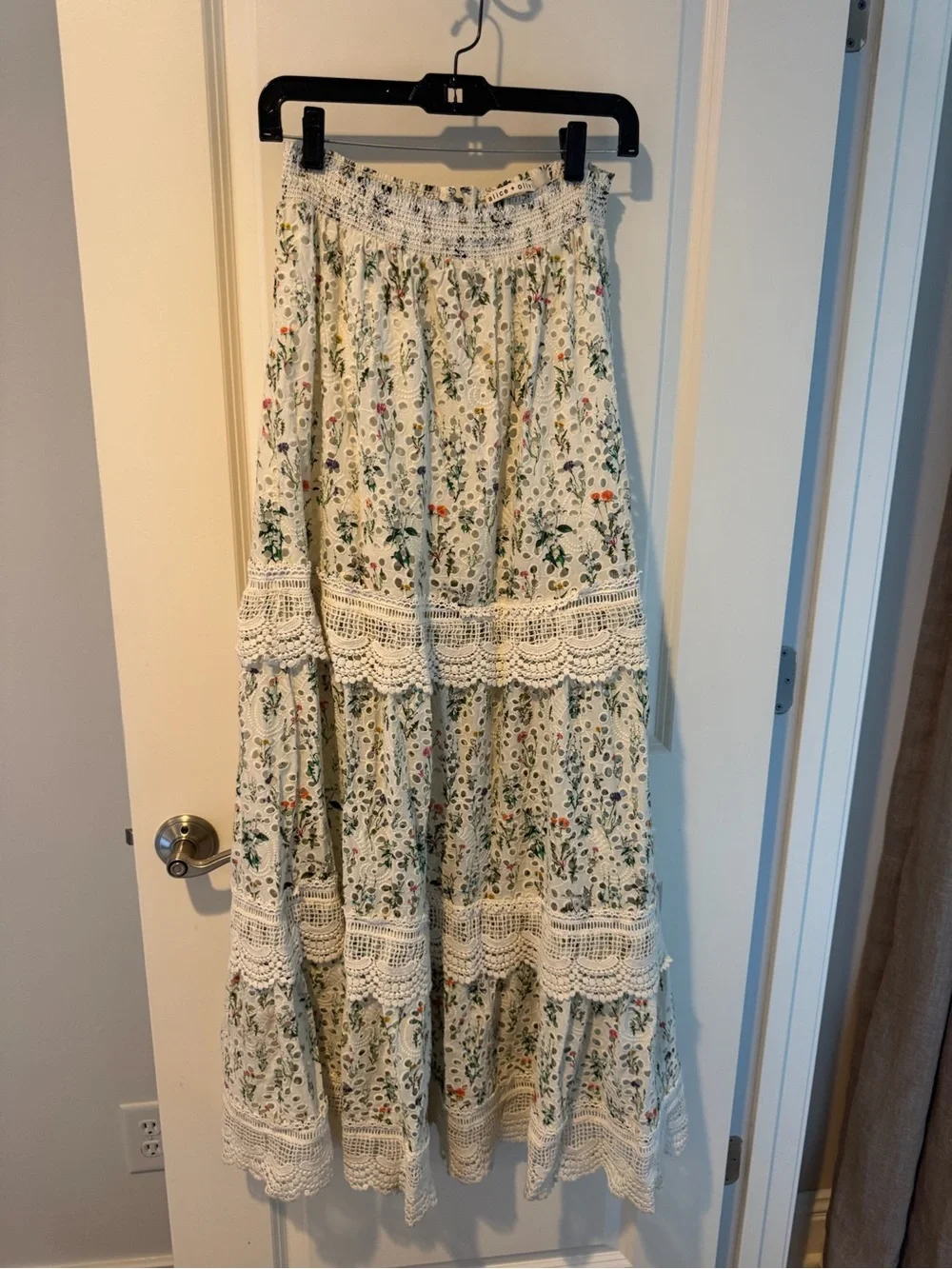 Alice + Olivia Tabitha Lace Floral Print Crop Top and Maxi Skirt Set | S
