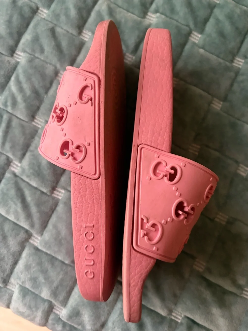 Gucci bold coral