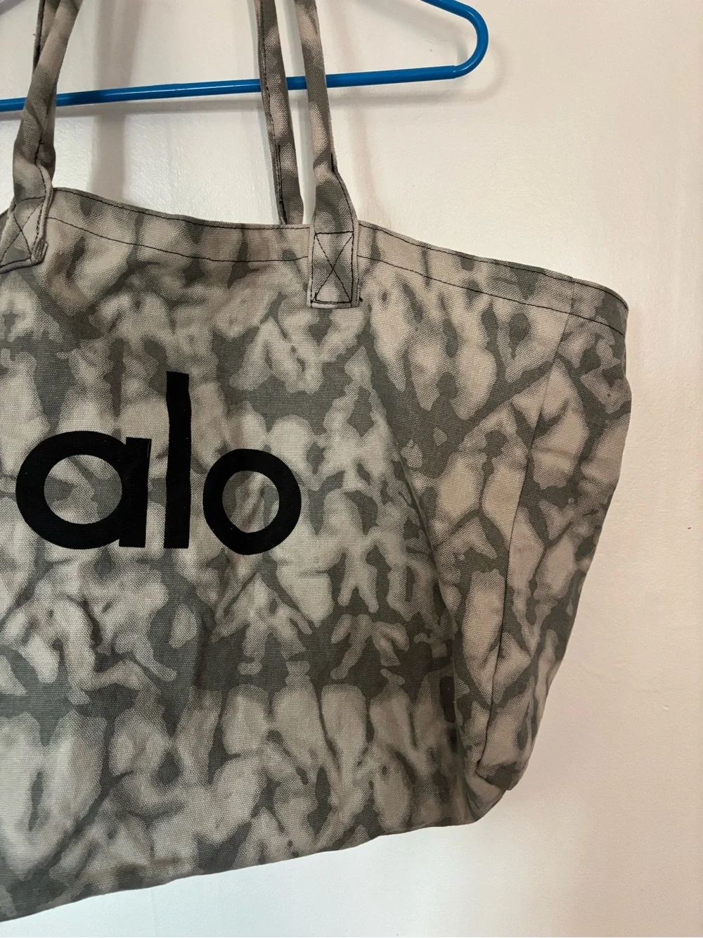 ALO Yoga Gray Tie-Dye Canvas Tote