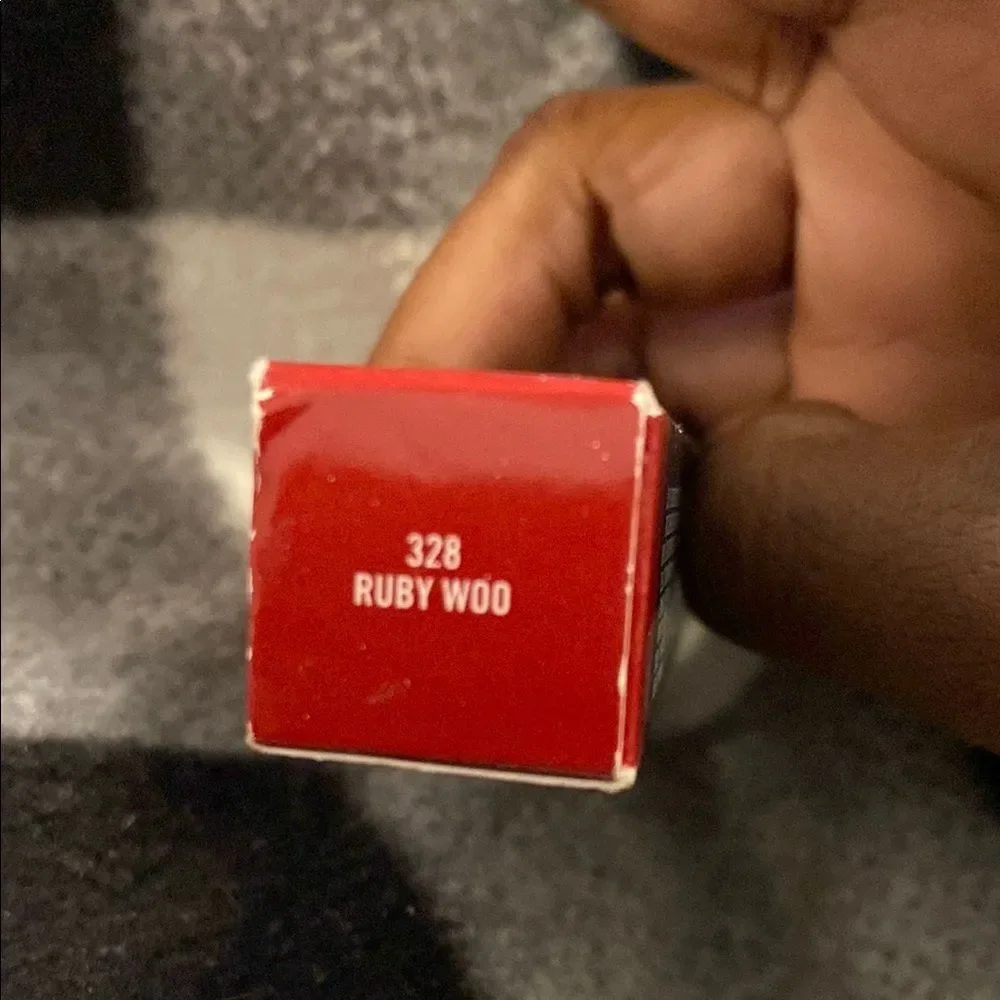 MAC Cosmetics mac red