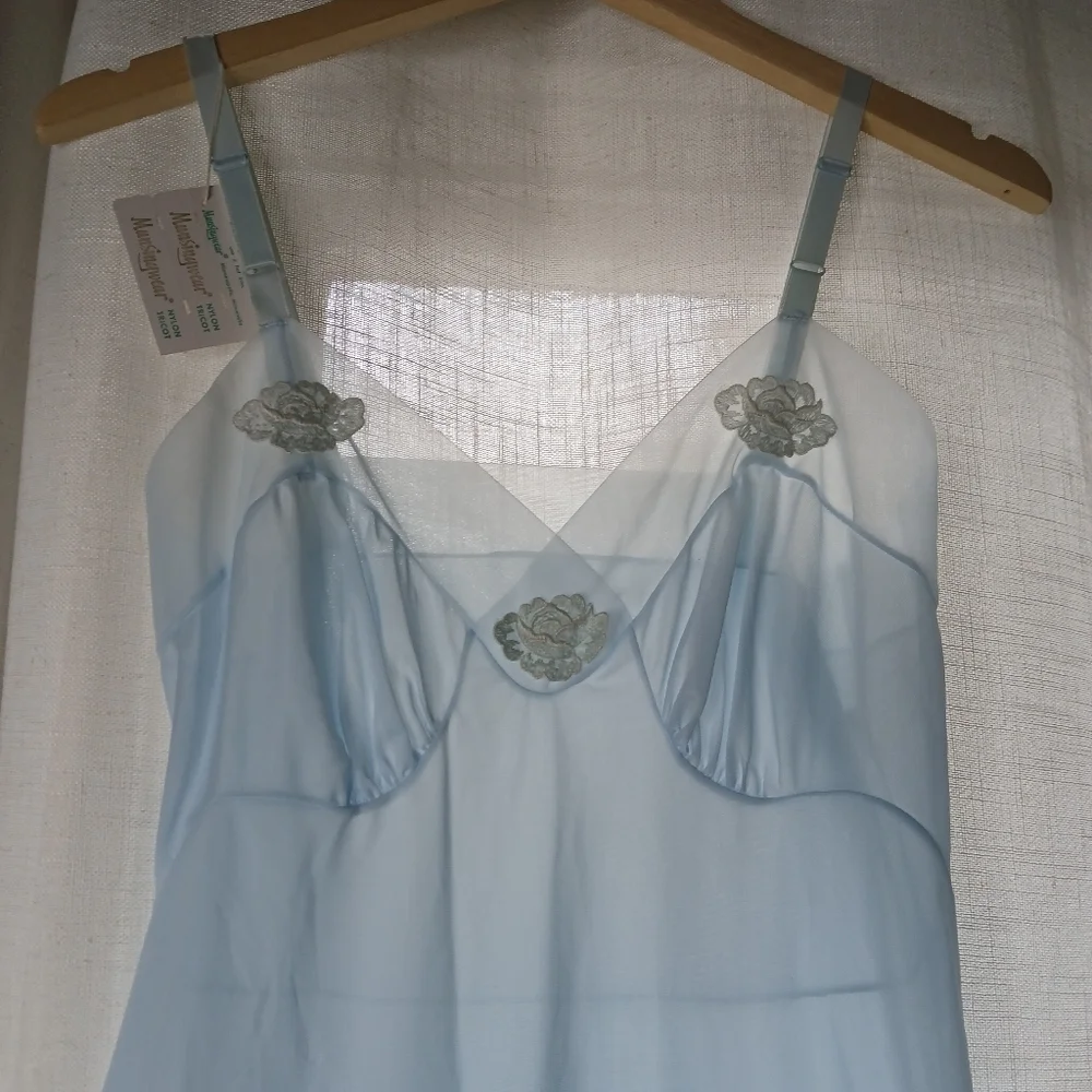 Munsingwear Vintage 60's - 70's Slip Undergarment Lingerie  Style 40-2128 Size 3