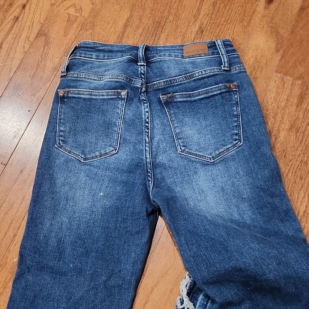 Judy Blue excellent 24