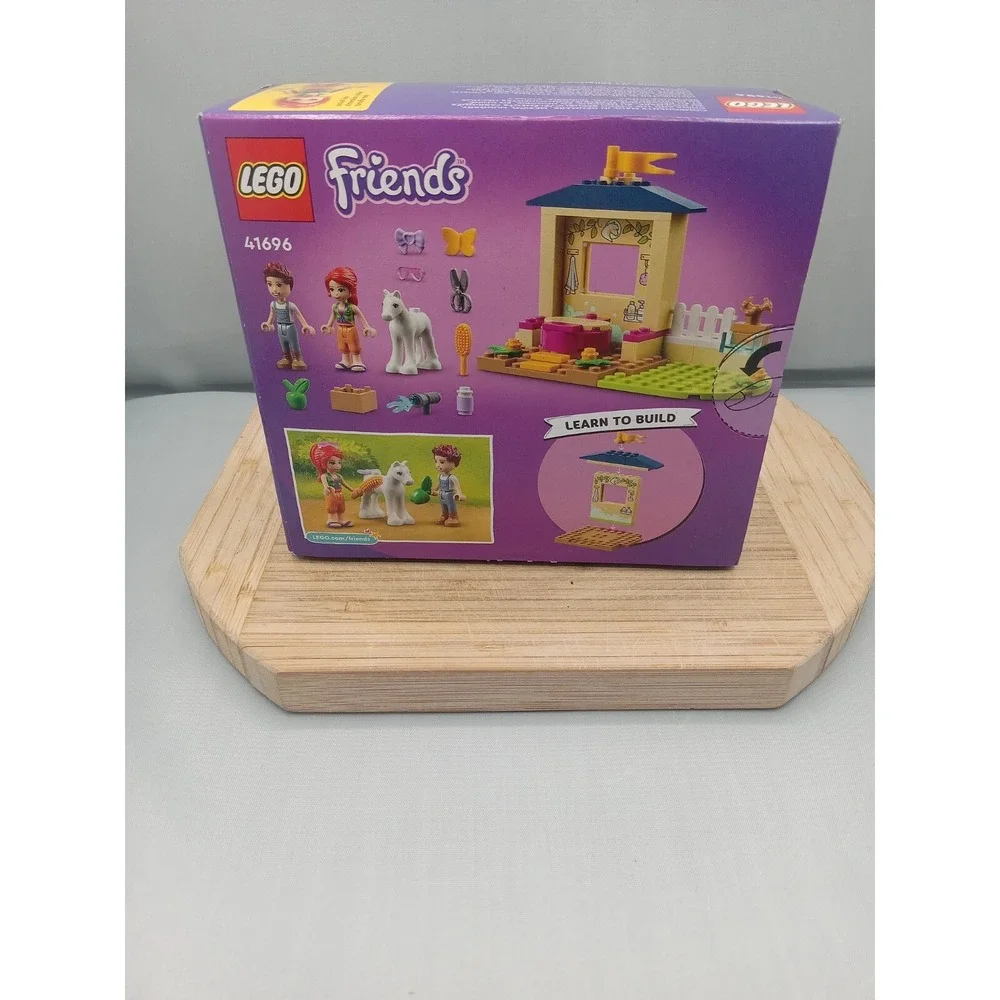Lego Friends No. 41696 Pony-Washing Stable‎