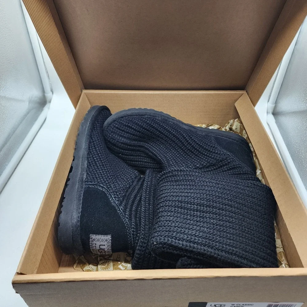 UGG Australia Classic Cardy Boots Women 6 Black Wool Blend Knit Tall Button