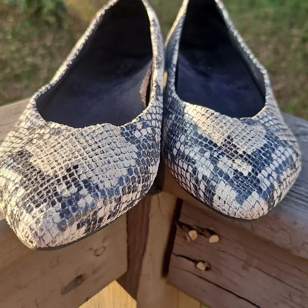 Vionic caballo snakeskin