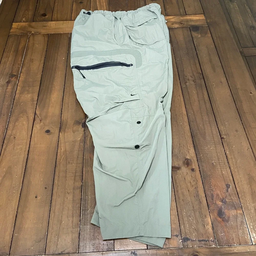 Nike cargo utility