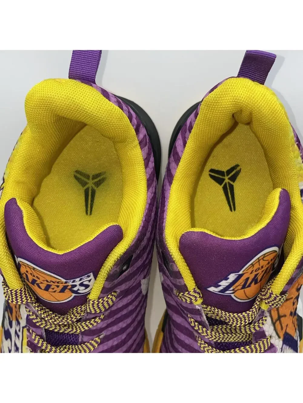 Los Angeles LAKERS Men's Basketball Shoes Size 10 Purple Gold RARE