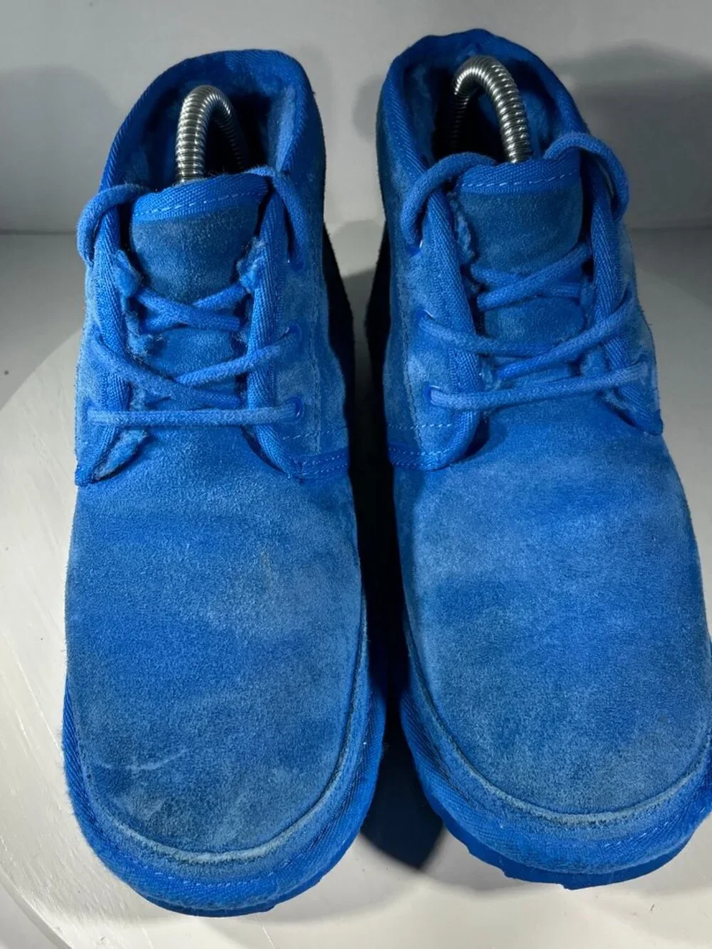 UGG Neumel Boys Big Kids Suede Ankle Chukka Boots Size 4 Royal Blue Lined Shoes
