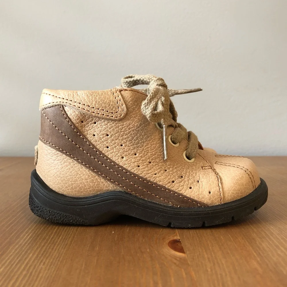 Umi NWOB Leather Boots sz. 19 / 4.5