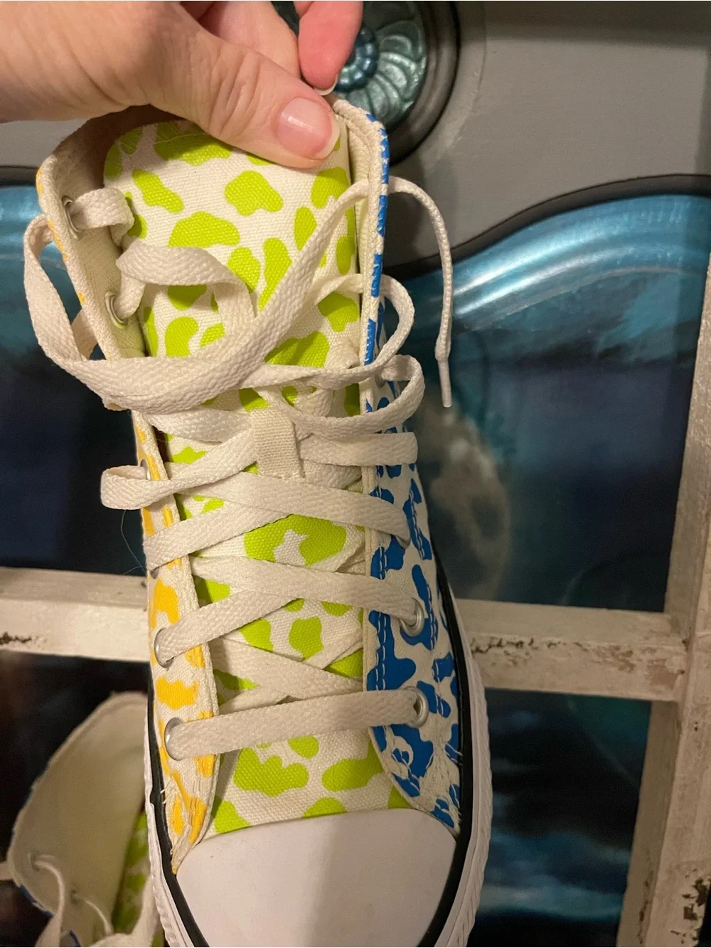 Converse bold kid