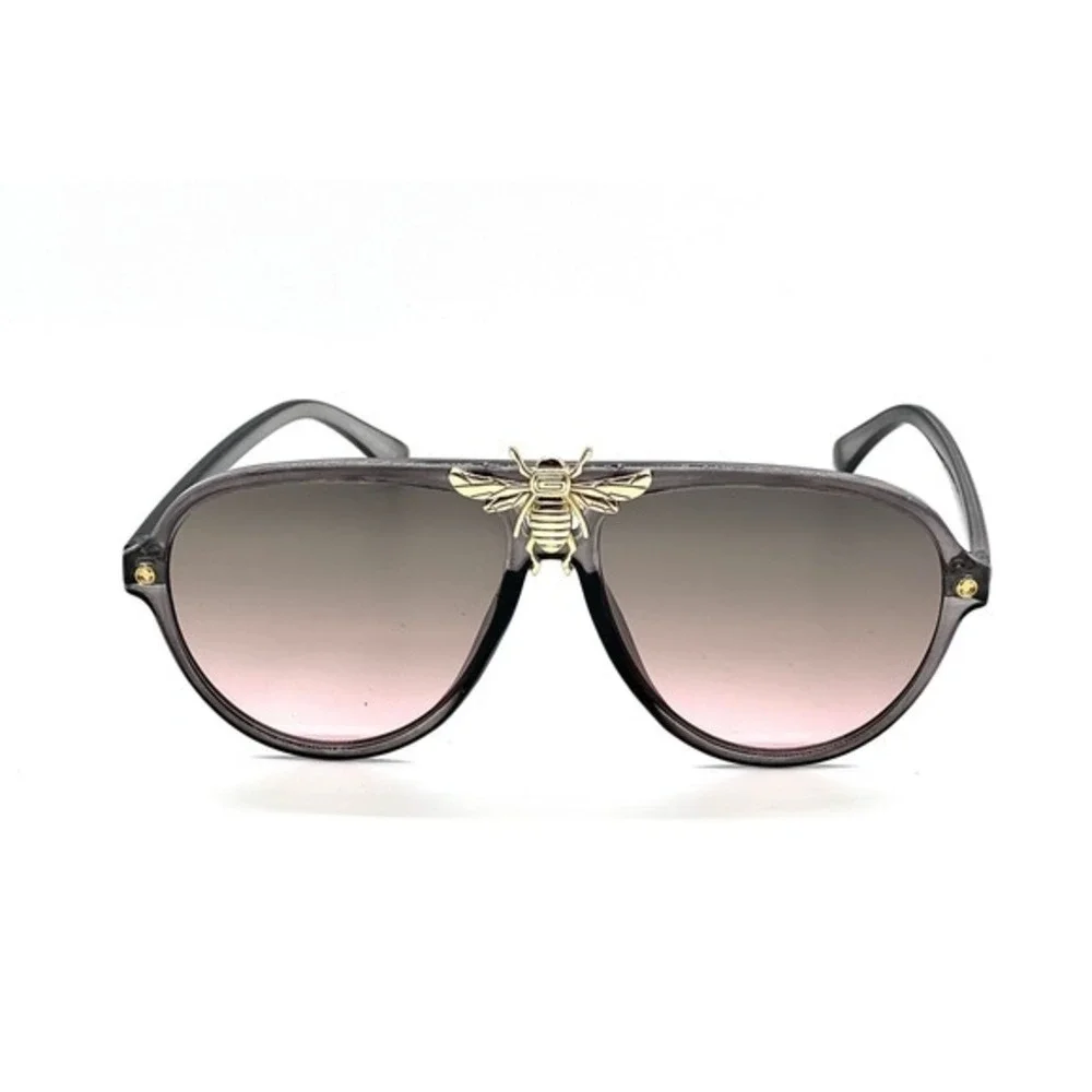 N/A stylish sunglasses