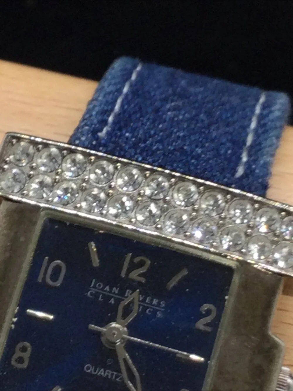 Vintage Joan Rivers Classic Ladies Watch 6.5” Blue Denim Band 23.0mm Case