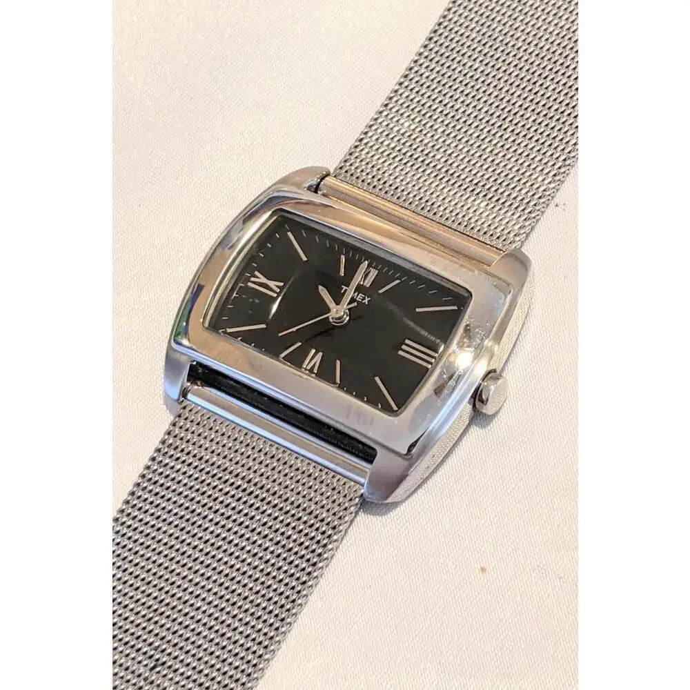 Vintage Women's Timex Easy Reader Quartz Watch 33mm Stainless Steel Mesh Strap