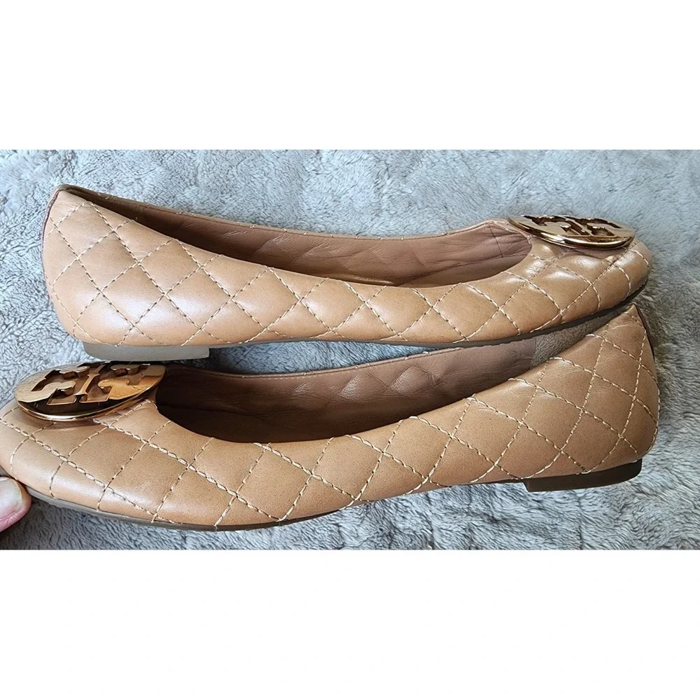 Tory Burch Quilted Leather Ballet Flat Shoes Gold Metal Logo Womens 9