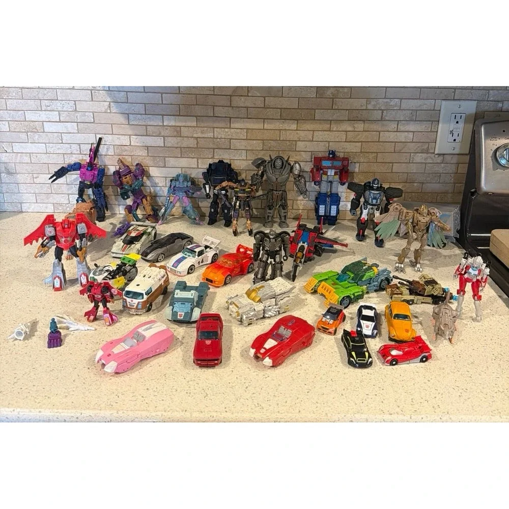 Huge Transformers Action Figure Vehicle Lot Optimus Prime Autobots Decepticons