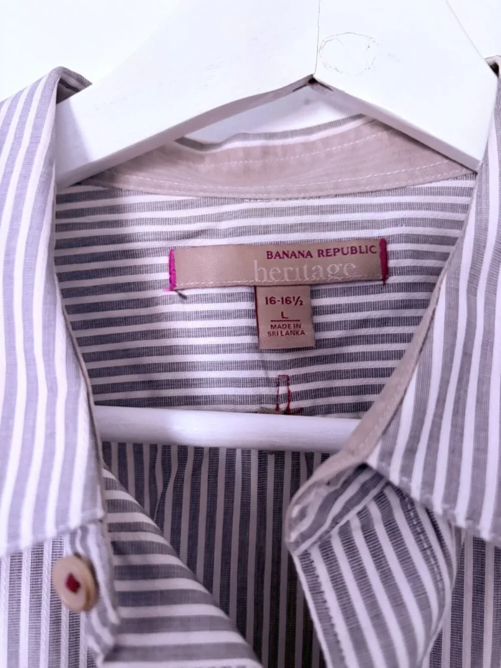 Banana Republic Heritage Men's Striped Button Down Shirt, 100% Cotton, Size L.