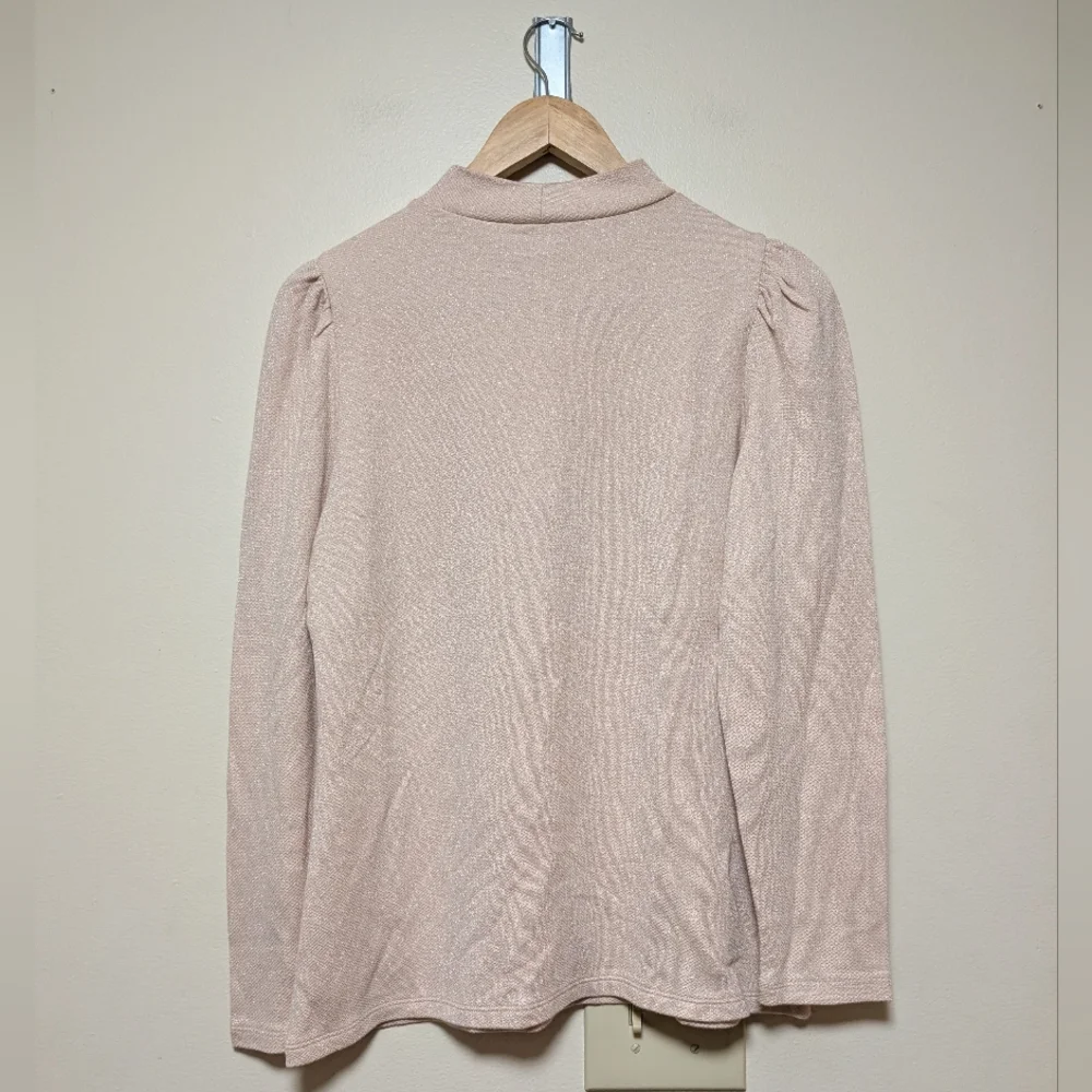 LOFT Outlet Petite Blush Shimmer Knit Puff Sleeve Top – Women’s LP